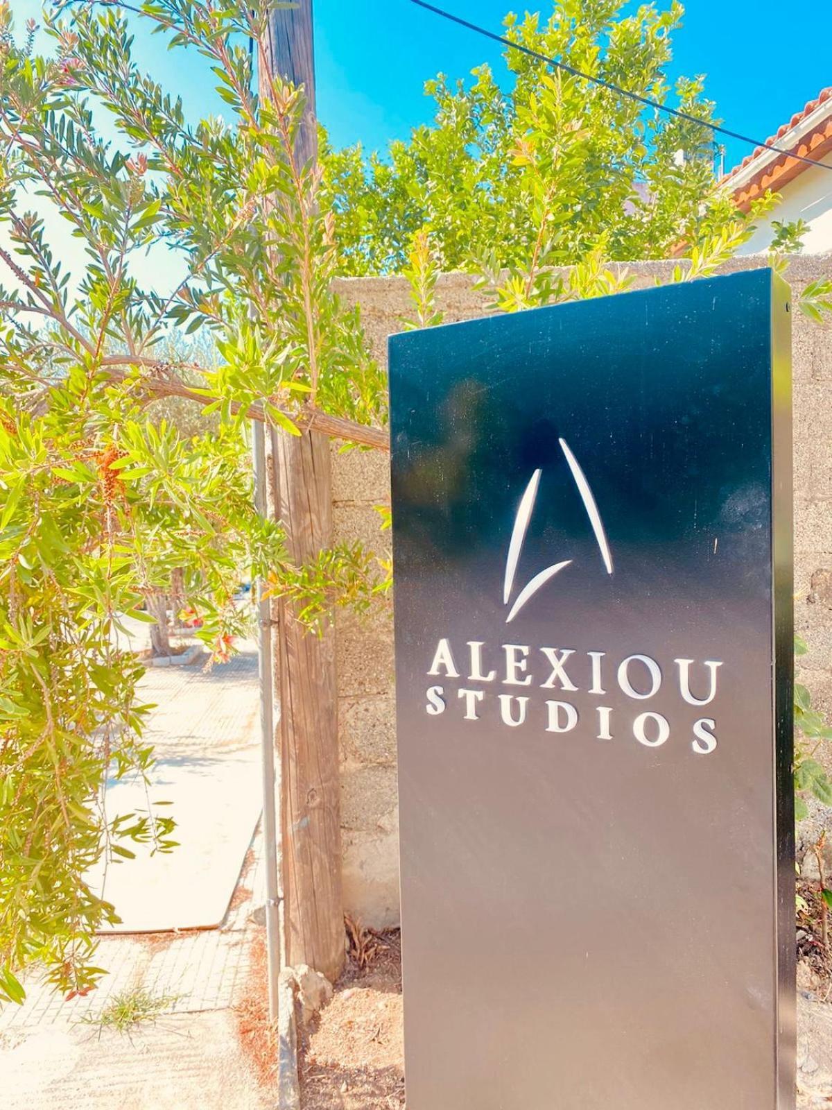 Alexiou Studios Loutra Edipsou  Dış mekan fotoğraf